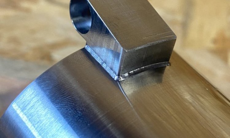 Assemblage d'un élément - NB soudure laser